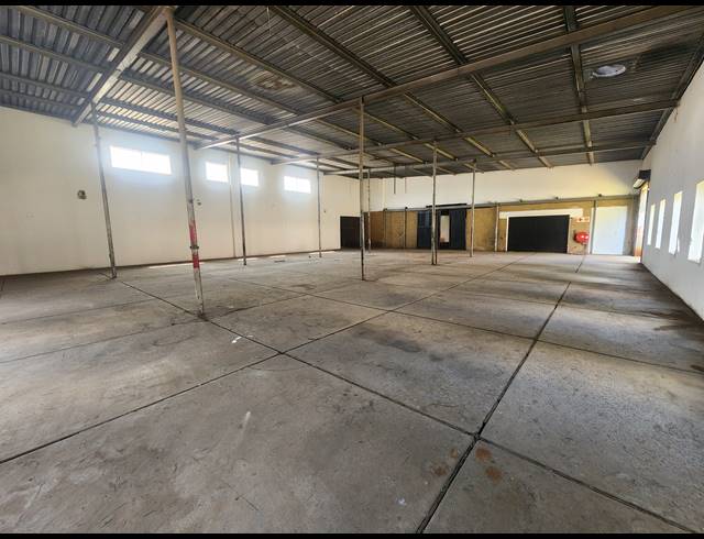 1,000M² WAREHOUSE TO LET IN WADEVILLE